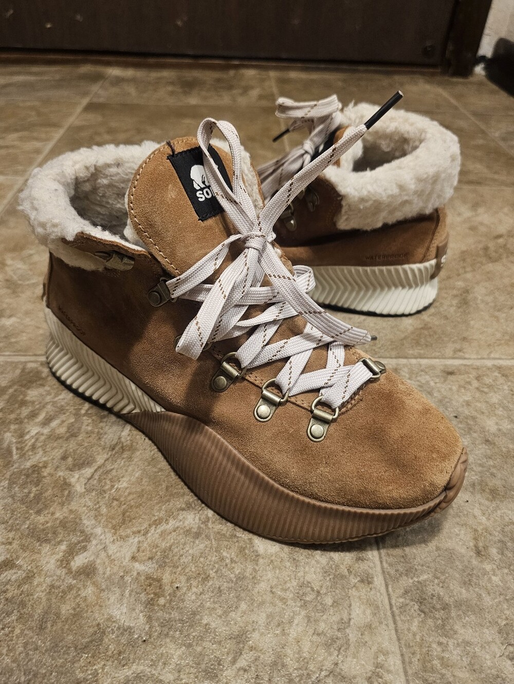 Sorel Tan Suede Lace-Up Ankle Boots Size 8.5